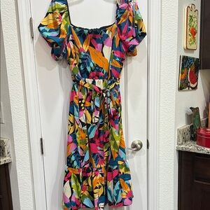 Tropical Print Midi Dress with Puff Sleeves